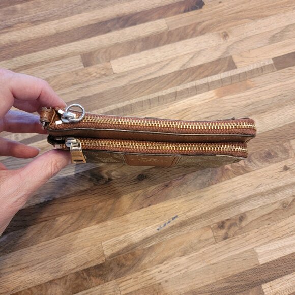 COACH 2 Compartment Brown Signature Logo Zippered Wristlet/Purse - Picture 5 of 14